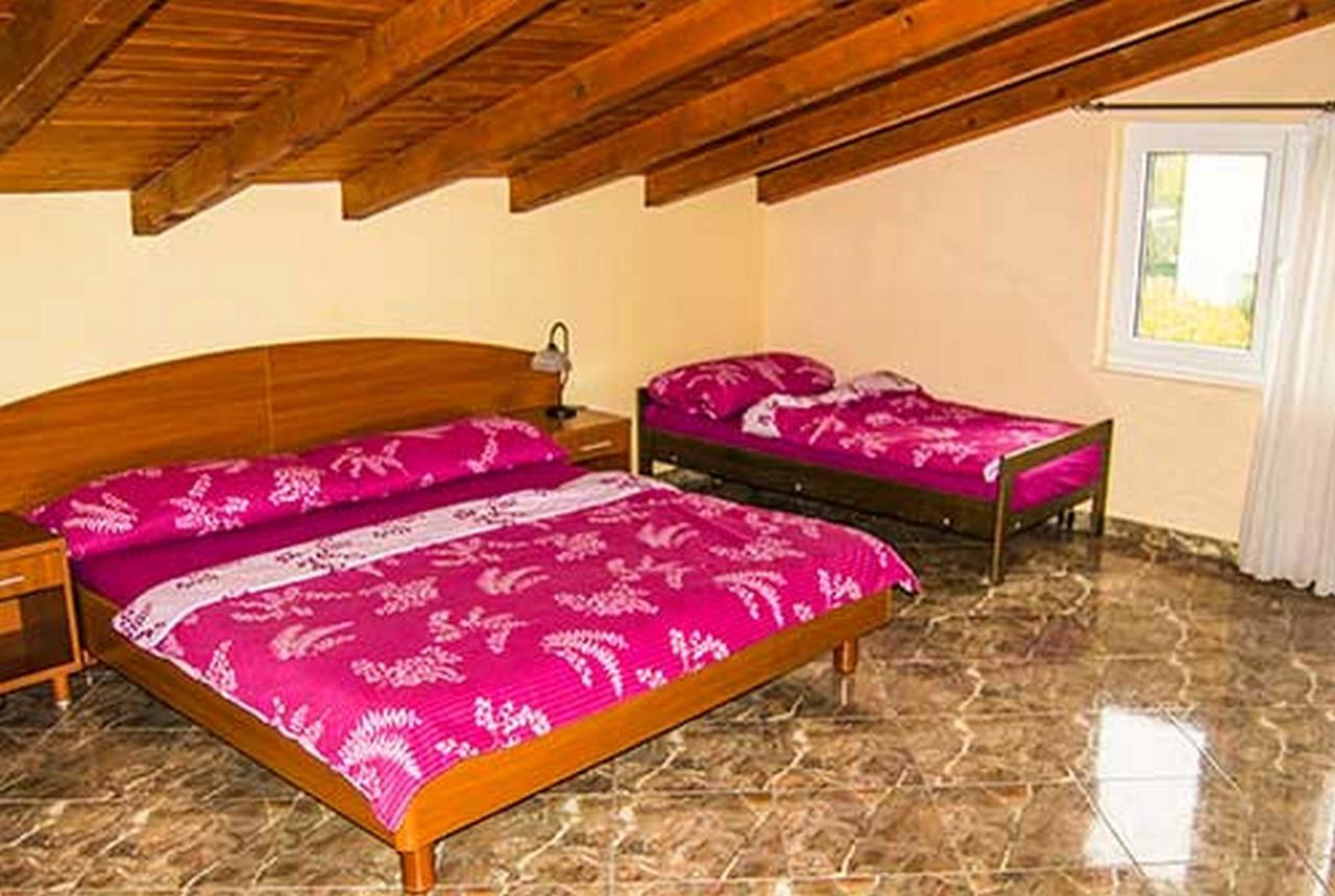 Apartments Barisic Hrvatskih Zrtava 404 Seget Vranjica Trogir Exterior photo